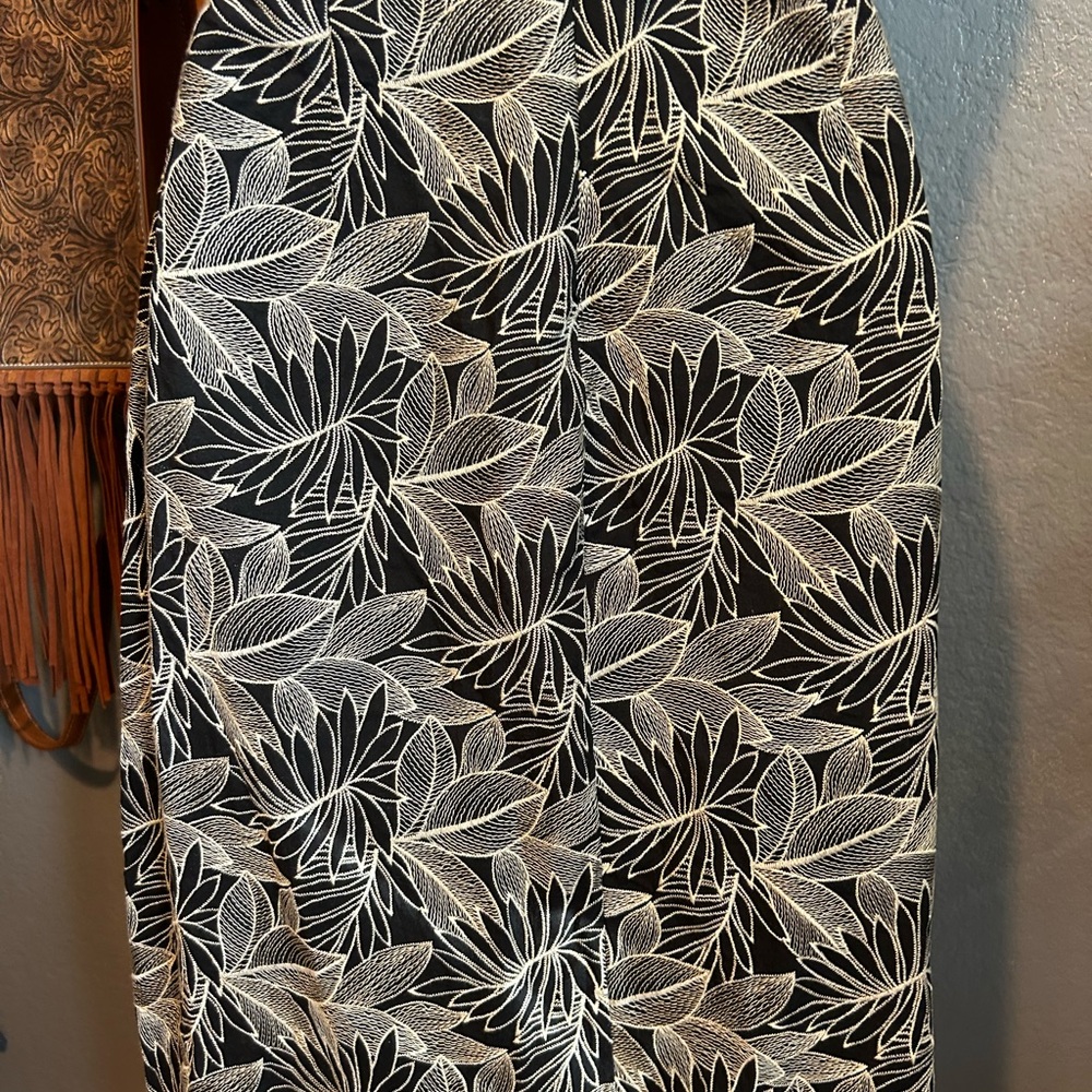 Zara Black and White Asymmetrical Halter Sheath Dress - Picture 11 of 15